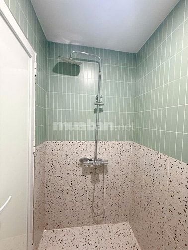 Tôi cần bán căn hộ tầng 3 TT Học Viện KTQS ngõ 234 Hoàng Quốc Việt 65m