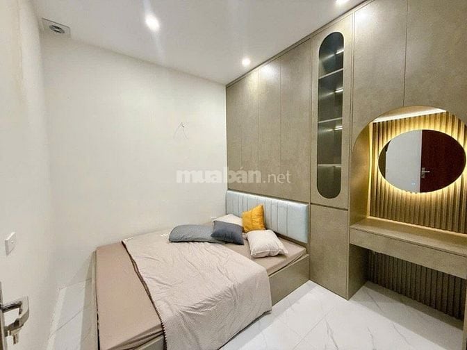 Tôi cần bán căn hộ tầng 3 TT Học Viện KTQS ngõ 234 Hoàng Quốc Việt 65m