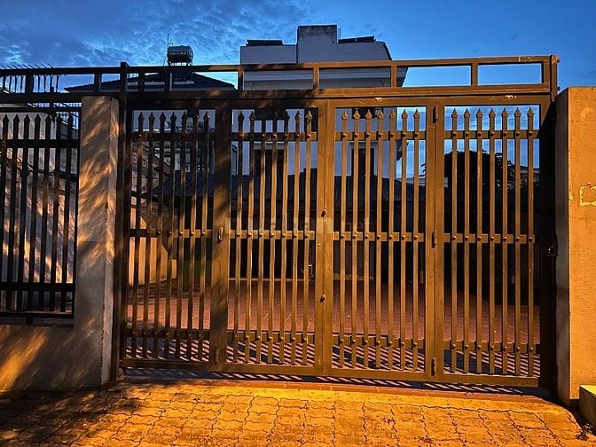 Cho thuê mặt tiền đường D3 ngay Đỗ Xuân Hợp đi vào
