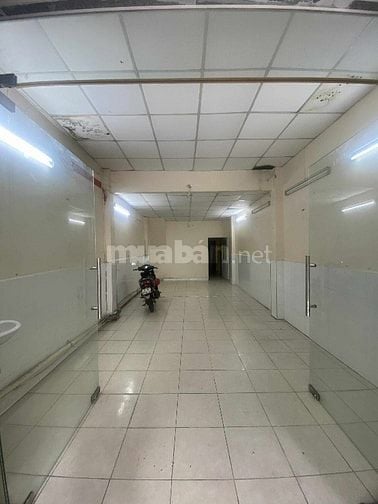 Bán nhà cấp 4 chợ Hồ Trọng Quý, hợp kinh doanh