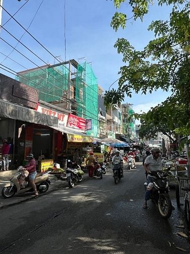 Bán nhà cấp 4 chợ Hồ Trọng Quý, hợp kinh doanh