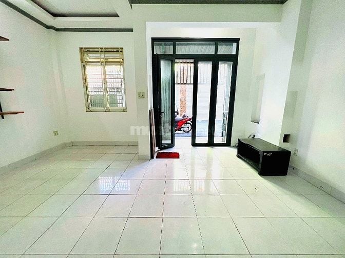 Bán nhà 2 lầu giá 6,5 tỷ phường Bình Trưng TP HCM