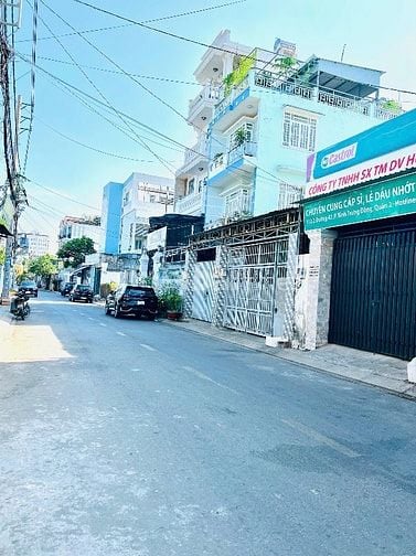 Bán nhà 2 lầu giá 6,5 tỷ phường Bình Trưng TP HCM