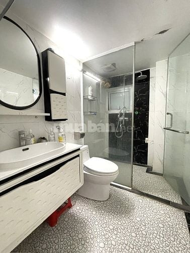 Bán nhà phố Bạch Mai thoáng trước sau, Dt 50m2, 5t, Mt 4.5m, ở ngay.
