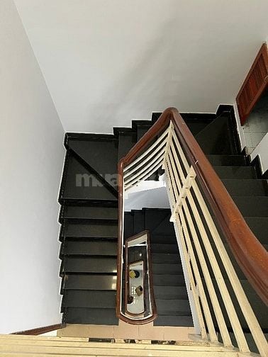 CHO THUÊ NHÀ LÀM VĂN PHÒNG - CỬA HÀNG KINH DOANH - HẺM 27 ĐBP - 25TR