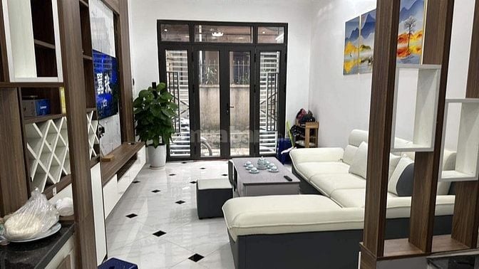 Bán nhà Ỷ La 32m nhà mới 4,5 tầng , ô tô đỗ cách 3m ngõ thông 