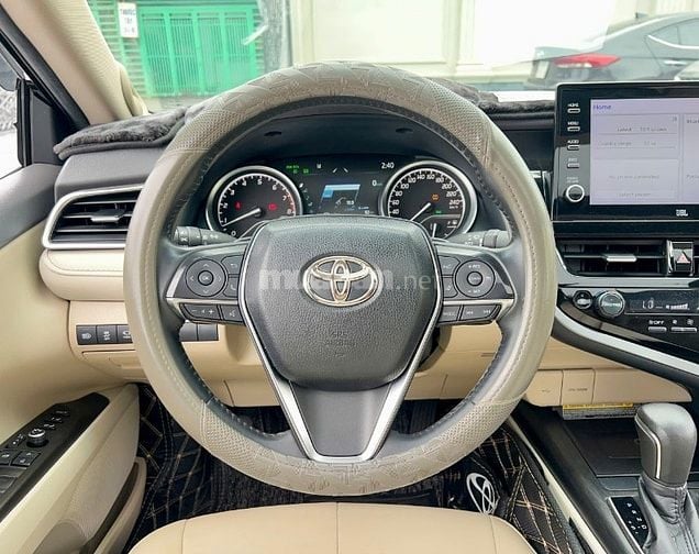 Toyota Camry 2.5Q nhập khẩu Thái Lan 2022