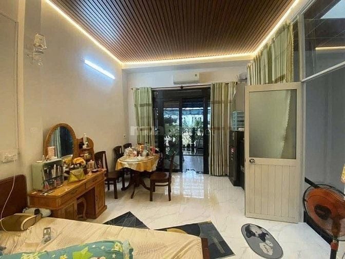 Bán nhà 1 lầu giá 5,4 tỷ phường Bình Trưng TP HCM