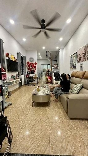 Gia đình mình cân bán căn nhà BC xoay vốn , 5x16, 680 Triệu, sổ hồng