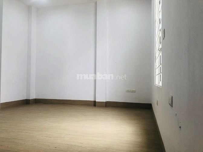 Cho thuê làm văn phòng 1 phần diện tích sàn tầng 5