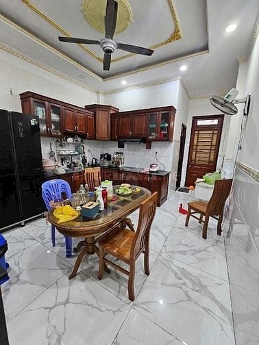 BÁN NHÀ MẶT TIỀN KINH DOANH BUÔN BÁN, CHO THUÊ 9TR/THÁNG, GIÁ 630TR