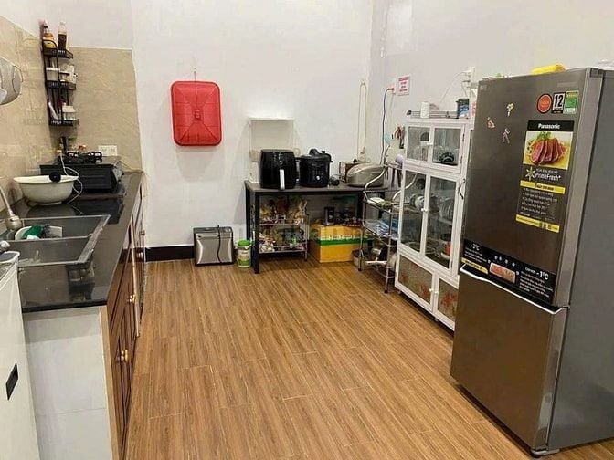 Nhà cấp 4 rộng rãi còn mới keng, 98,9m2, SHR, Chỉ 870 Triệu, Tân An Hộ