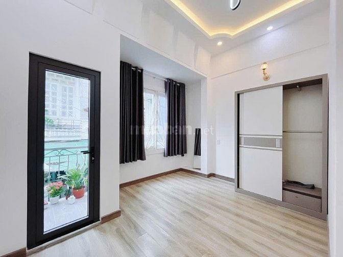 HUỲNH TẤN PHÁT P .PHÚ THUẬN Ngang 4 m hơn  3 TỶ THƯƠNG LƯỢNG