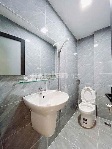 HUỲNH TẤN PHÁT P .PHÚ THUẬN Ngang 4 m hơn  3 TỶ THƯƠNG LƯỢNG