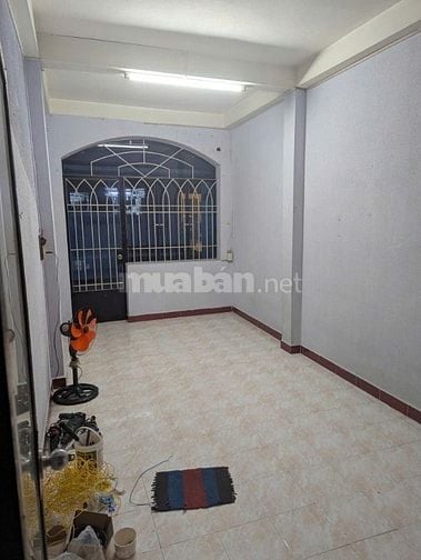 Cho thuê nhà mặt tiền Minh Phụng, P.10, Q.11 giá 20tr