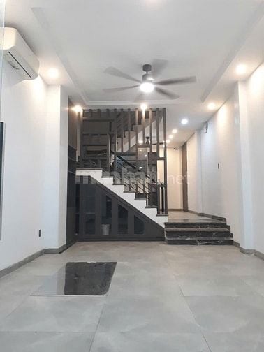 Nhà đẹp hẻm xe hơi đường Võ Văn Tần ,diện tích sử dụng 168m2,4PN,5WC