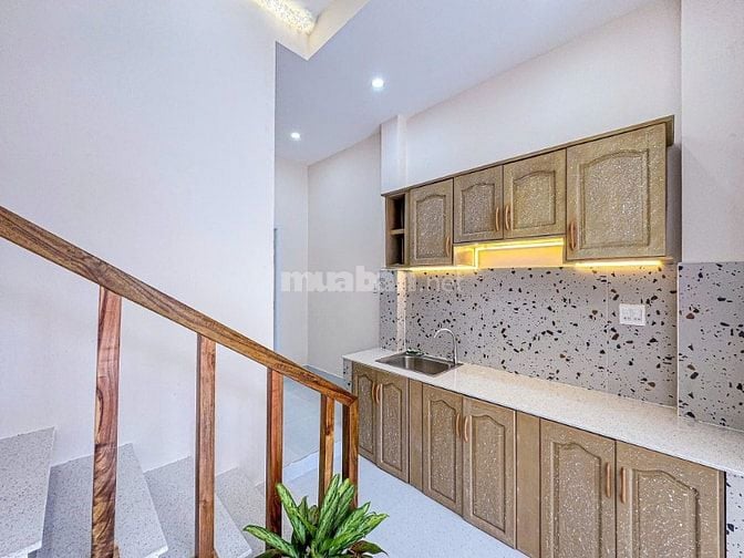 Chính chủ cần bán gấp căn nhà Bình Tân 660tr sổ hồng sẵn