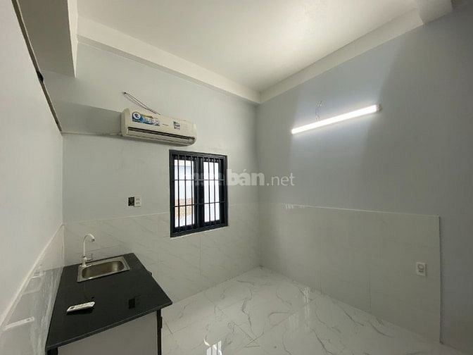 Cho thuê CHDV mới tinh 25m2 ngay góc 2 mặt tiền cửa sổ, rất tiện nghi,