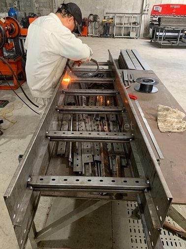 Tuyển 2 thợ hàn CO2 ( Mảng Tủ Điện )