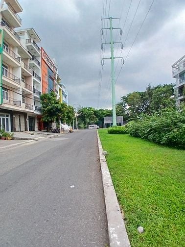 NHÀ 2 LẦU GÓC 2 MẶT TIỀN BÌNH PHÚ Q6 (5 X 18) CHỈ 12 TỶ