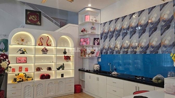 Gấp gấp, bán nhà 3 tầng đường Thế Lữ, Sơn Trà Giá nhỉnh 8 tỷ