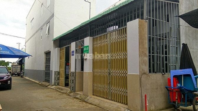 Phòng ở mặt tiền hẻm 47, đường Lò Lu, P. Long Phước, TP. HCM