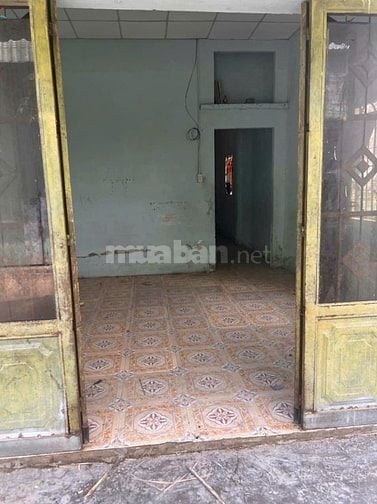 Cần bán căn nhà nát 80m2 ở Xuân Thới Đông - Hóc Môn giá 780 triệu.