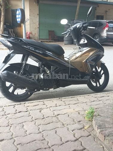 Nhà thừa xe cần bán xe zin máy chất chưa sửa chữa