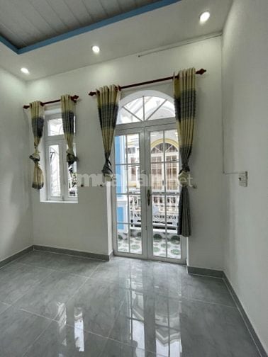 Bán giúp cô 6 do cô đang két tiền bán lại giá lỗ