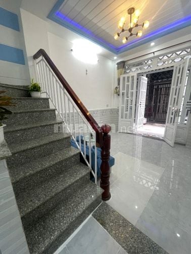 Bán giúp cô 6 do cô đang két tiền bán lại giá lỗ