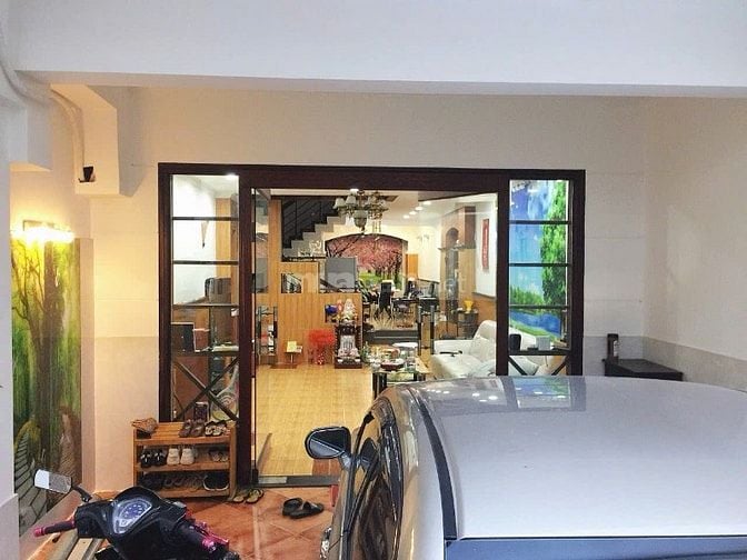 CHO THUÊ NHÀ MẶT TIỀN LAM SƠN P5 PHÚ NHUẬN 100m2 4 TẦNG 45tr/th.