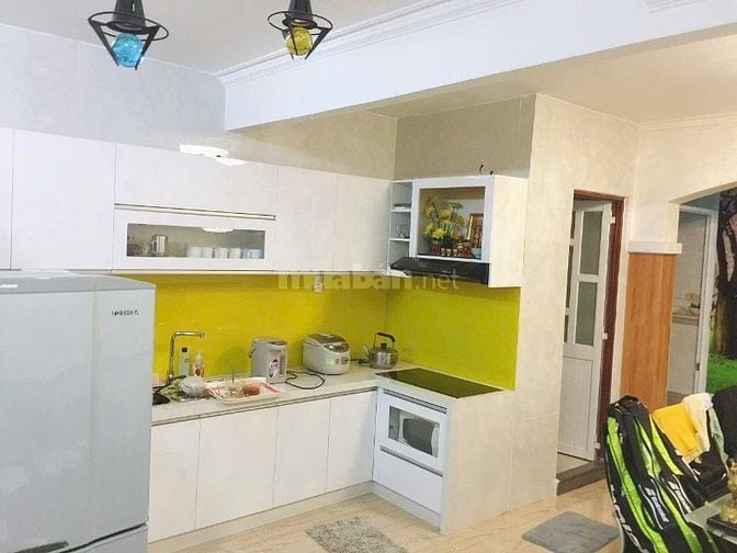 CHO THUÊ NHÀ MẶT TIỀN LAM SƠN P5 PHÚ NHUẬN 100m2 4 TẦNG 45tr/th.