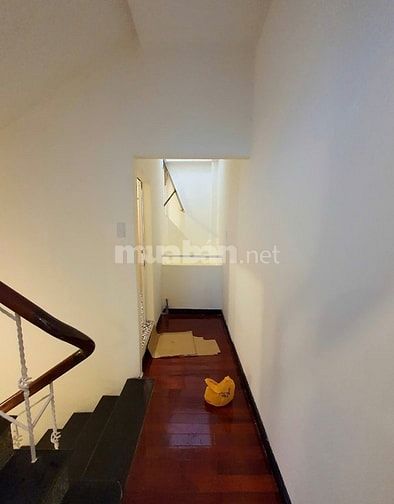Trung tâm Q10 Thông Tứ Tung - 4 Tầng - 30M2 - 6,6TỶ - Ô tô Cách Nhà 5m