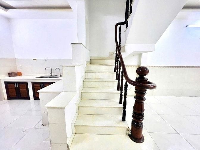 BÁN NHÀ QUẬN 10 PHƯỜNG 6 TẠI CMT8