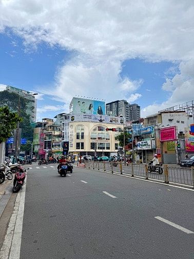 🌷 🌷 🌷 BÁN NHÀ MẶT TIỀN : 629 - 629BIS TRẦN HƯNG ĐẠO - P. 1 - Q. 5 