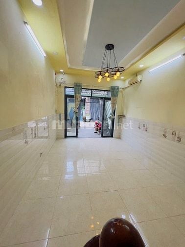 Bán nhà chính chủ đúc 3.5 tấm hẻm xe hơi 109/29/1 đs2 p16 gv giá 6 ty9