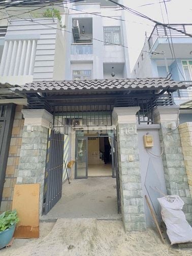Bán nhà chính chủ đúc 3.5 tấm hẻm xe hơi 109/29/1 đs2 p16 gv giá 6 ty9