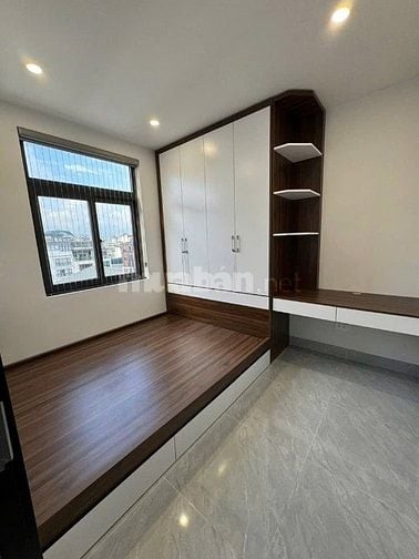 Bán Tòa Nhà APARTMENT Phan Kế Bính Linh Lang 9 Tầng 28 Căn Hộ MT 6,8M