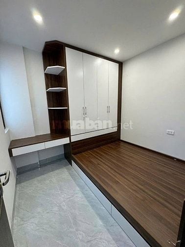Bán Tòa Nhà APARTMENT Phan Kế Bính Linh Lang 9 Tầng 28 Căn Hộ MT 6,8M
