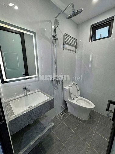 Bán Tòa Nhà APARTMENT Phan Kế Bính Linh Lang 9 Tầng 28 Căn Hộ MT 6,8M