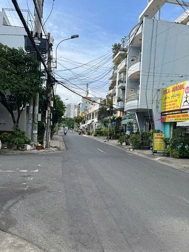 Cho thuê mặt bằng 4x10m, mặt tiền đường 14A khu Cư Xá Ngân Hàng Quận 7