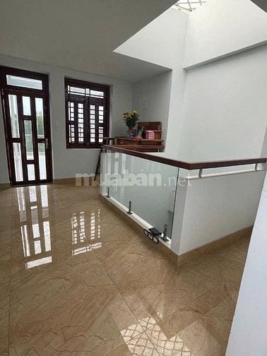 Nhà 3 Lầu 4PN. 4WC Sân Đậu OTO Hẻm Tải Đường 182 P TNPA. Quận 9 