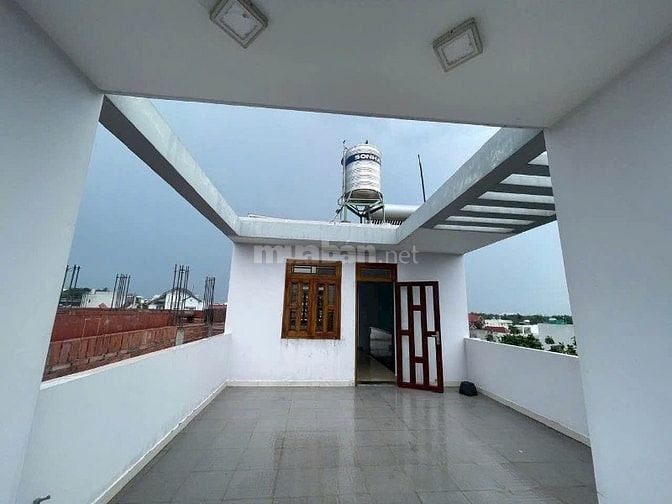 Nhà 3 Lầu 4PN. 4WC Sân Đậu OTO Hẻm Tải Đường 182 P TNPA. Quận 9 