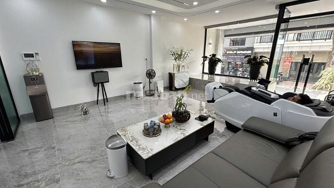 HÓT NHẤT LONG BIÊN. TOÀ VĂN PHÒNG  - 30M  RA HỒ TIỆN ÍCH BẠT NGÀN. 29T