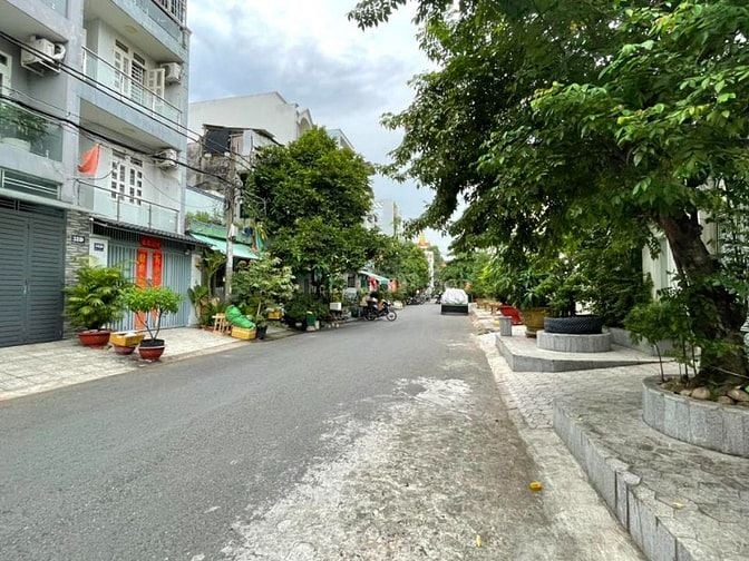 Cho thuê nhà khu Tên Lửa, MT đường Số 14, DT 4x15m, 2.5 tấm, 12 triệu