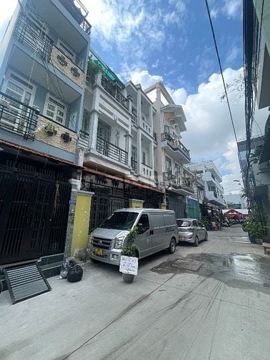 Hẻm tải 8m Phan Huy Ích , 6x15, trệt 2 lầu ST chỉ 9 tỷ nhỉnh