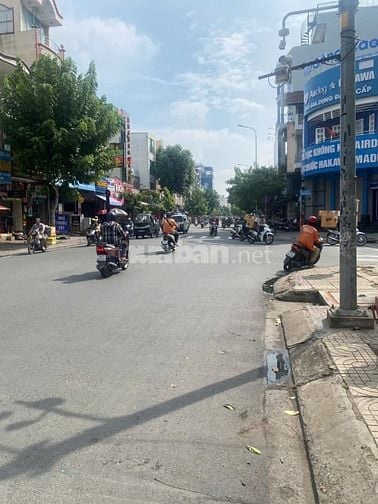 Siêu phẩm MTKD LẠC LONG QUÂN ngay chợ TÂN BÌNH giá rẻ 12.8 tỷ