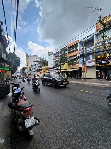 Hẻm tải 8m Phan Huy Ích , 6x15, trệt 2 lầu ST chỉ 9 tỷ nhỉnh
