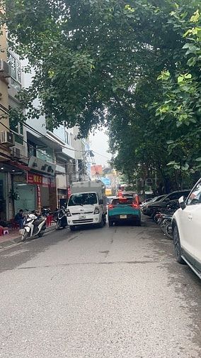 Chính chủ bán nhà mặt phố ,tiện Kinh doanh , giá đẹp hợp lí rất hiếm