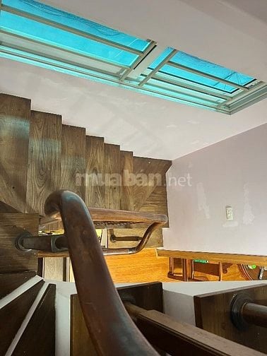 Chính chủ bán nhà mặt phố ,tiện Kinh doanh , giá đẹp hợp lí rất hiếm